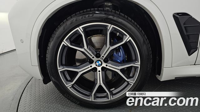 BMW X5 xDrive 40i M Sport — пробег 12 633 км — фото 5 из 5