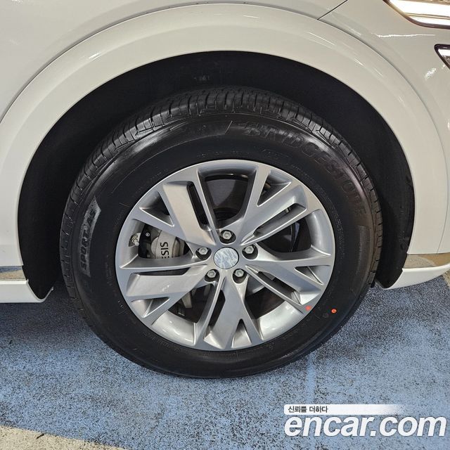 Genesis GV70 из Кореи Encar
