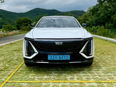 Cadillac Lyriq Sport — пробег 8 171 км — фото 2 из 5
