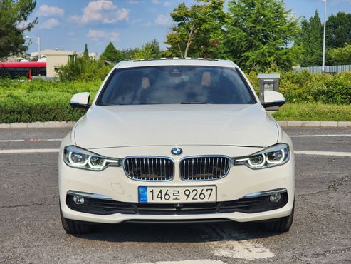 BMW 3-Series 320i Luxury — пробег 125 663 км — фото 1 из 5