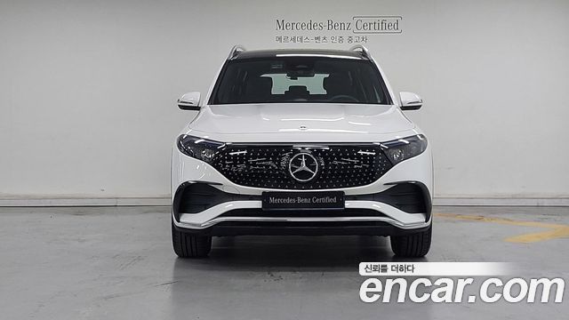 Mercedes-Benz EQB EQB300 4MATIC AMG Line — пробег 844 км — фото 3 из 5