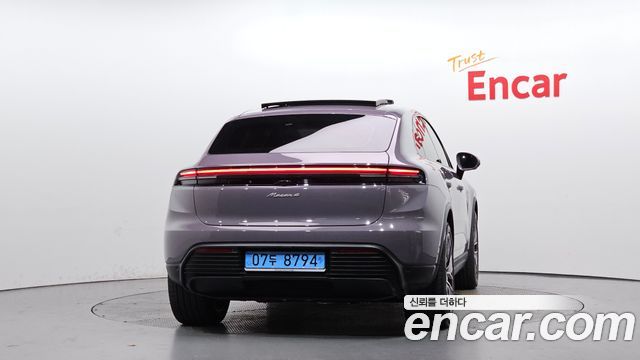 Porsche Macan Base 4 — пробег 10 167 км — фото 4 из 5