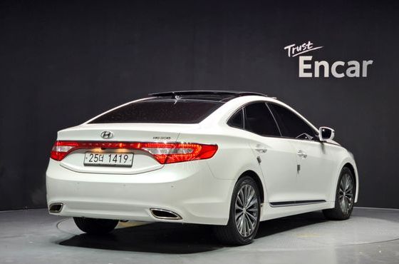 Hyundai Grandeur HG300 Exclusive — пробег 86 172 км — фото 2 из 5