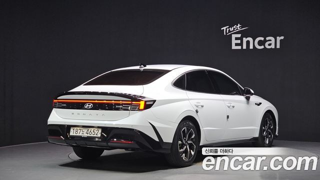 Hyundai Sonata 2.0 Premium — пробег 45 760 км — фото 2 из 5