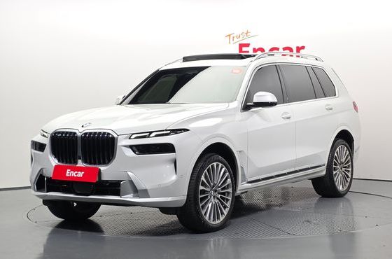 BMW X7 xDrive 40d Design Pure Excellence 7-Seater — пробег 29 018 км — фото 1 из 5