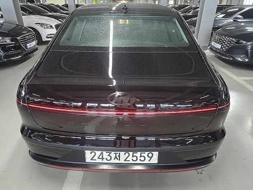 Hyundai Grandeur 3,5 Gasoline 4WD Honors — пробег 31 км — фото 4 из 5