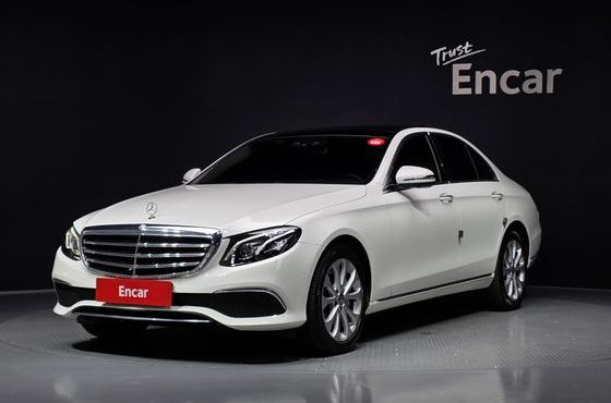 Mercedes-Benz E-Class E300 4MATIC Exclusive — пробег 97 987 км — фото 1 из 5