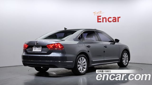Volkswagen Passat 1.8 TSI B7 — пробег 130 051 км — фото 2 из 5