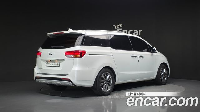Kia Carnival 9-seater Prestige — пробег 187 471 км — фото 2 из 5