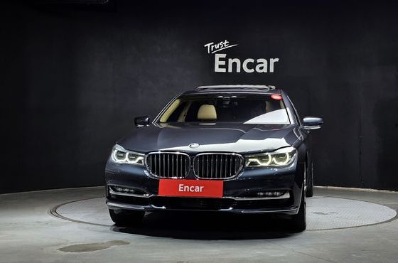 BMW 7-Series 750Li xDrive Premium — пробег 113 175 км — фото 3 из 5
