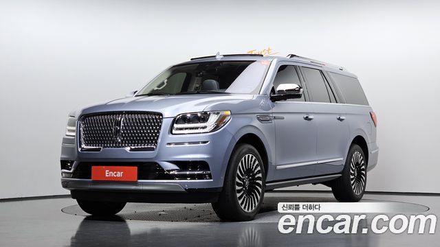 Lincoln Navigator 3.5L Black Label — пробег 45 665 км — фото 1 из 5