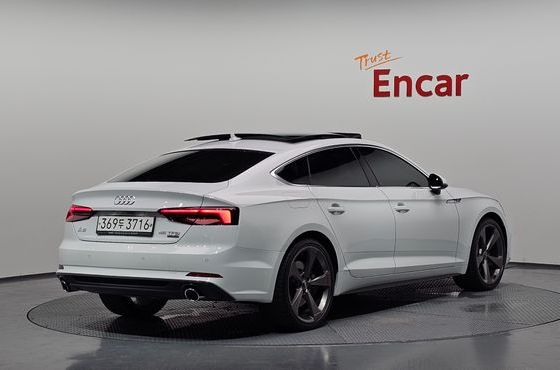 Audi A5 45 TFSI Quattro Premium Sportback — пробег 66 431 км — фото 2 из 5