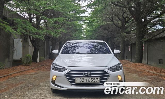 Hyundai AVANTE 1.6 e-VGT SMART Special — пробег 182 657 км — фото 1 из 5