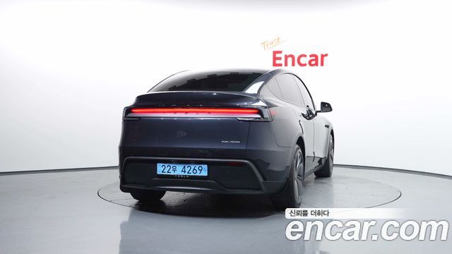 Tesla Model Y Long Range AWD — пробег 26 579 км — фото 4 из 5