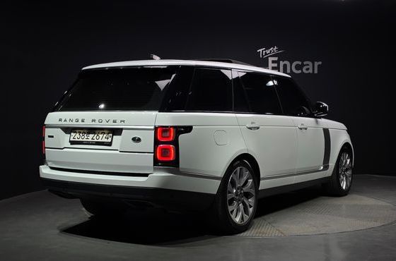 Land Rover Range Rover 4.4 SDV8 AB LWB DIESEL — пробег 130 634 км — фото 2 из 5