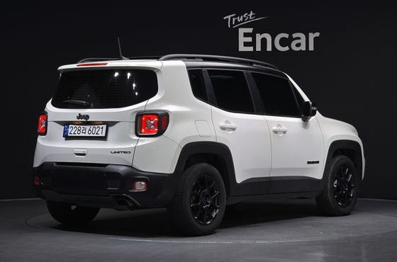 Jeep Renegade 2.4 Limited — пробег 42 472 км — фото 2 из 5