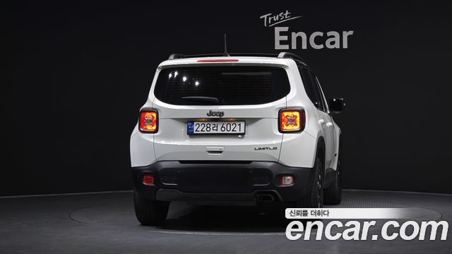 Jeep Renegade 2.4 Limited — пробег 42 472 км — фото 4 из 5