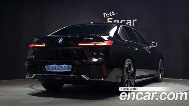 BMW i7 из Кореи Encar