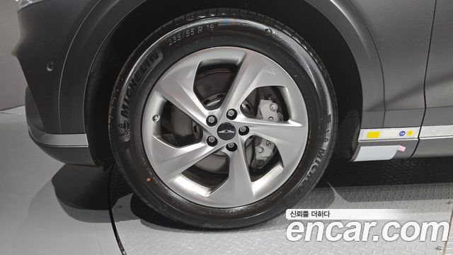 Genesis GV70 из Кореи Encar
