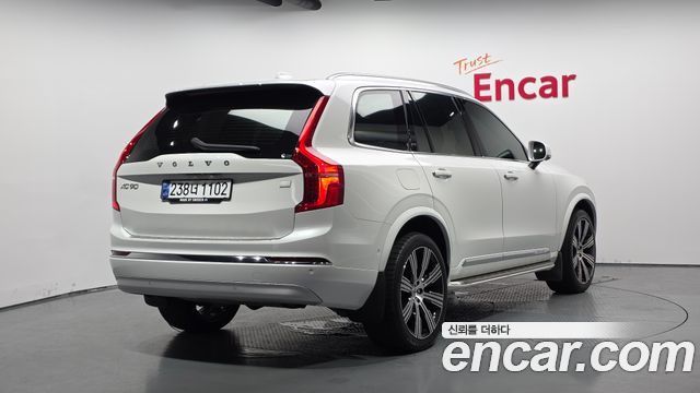 Volvo XC90 T8 Ultimate Bright Hybrid — пробег 67 607 км — фото 2 из 5