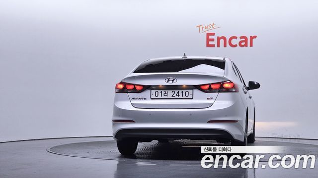 Hyundai AVANTE из Кореи Encar