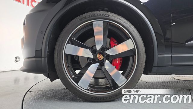 Porsche Macan из Кореи Encar