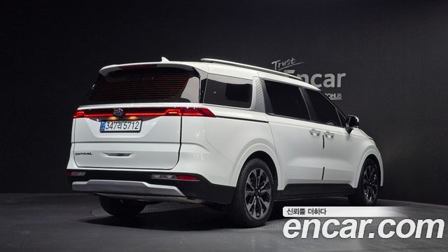 Kia Carnival из Кореи Encar