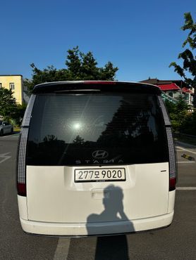 Hyundai Staria 4WD Lounge 9-Seater Inspiration — пробег 580 км — фото 4 из 5
