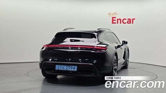 Porsche Taycan Turbo Cross Turismo — пробег 48 115 км — фото 4 из 5