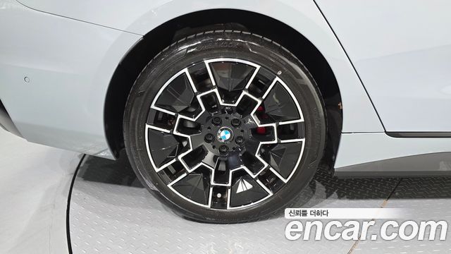 BMW i4 из Кореи Encar