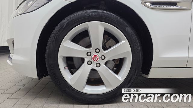 Jaguar XF из Кореи Encar