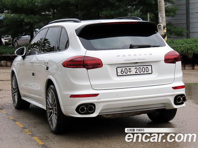 Porsche Cayenne 4.2 S Diesel 958 — пробег 175 161 км — фото 3 из 5