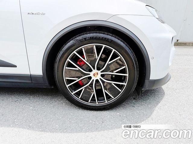 Porsche Macan из Кореи Encar