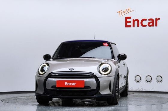 Mini Cooper Gen Z Edition 3rd — пробег 24 241 км — фото 3 из 5