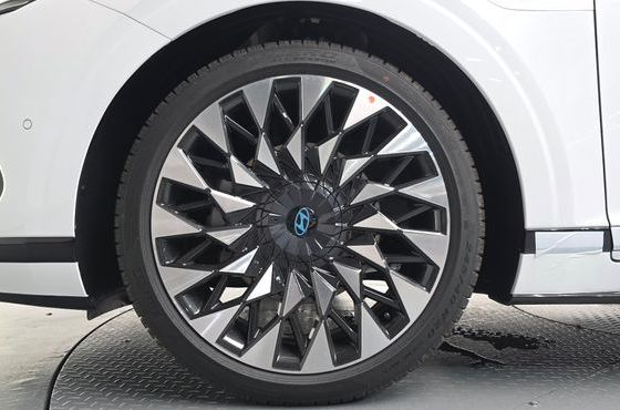 Hyundai Grandeur 2.5 Gasoline 2WD Caligraphy — пробег 25 км — фото 5 из 5