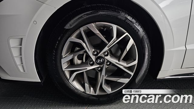 Hyundai Sonata 1.6 Turbo Premium Family — пробег 9 569 км — фото 5 из 5