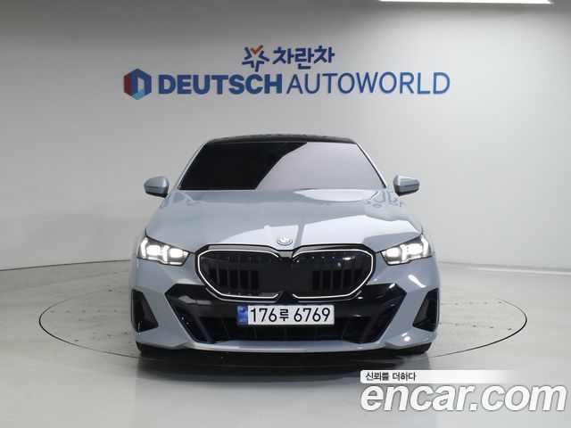 BMW 5-Series 530e M Sport — пробег 26 000 км — фото 3 из 5
