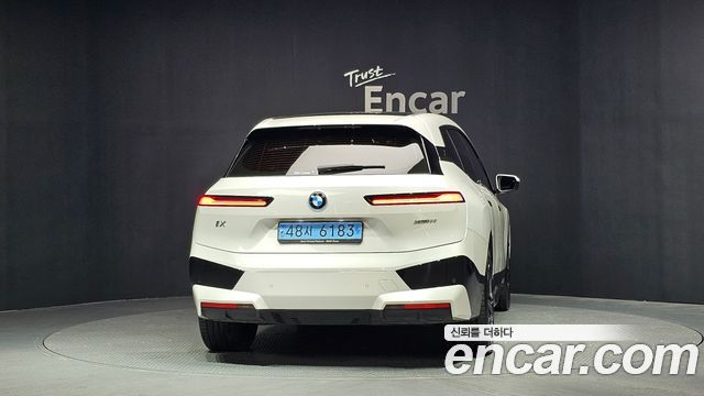 BMW iX из Кореи Encar