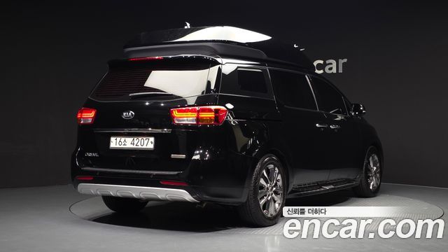 Kia Carnival из Кореи Encar