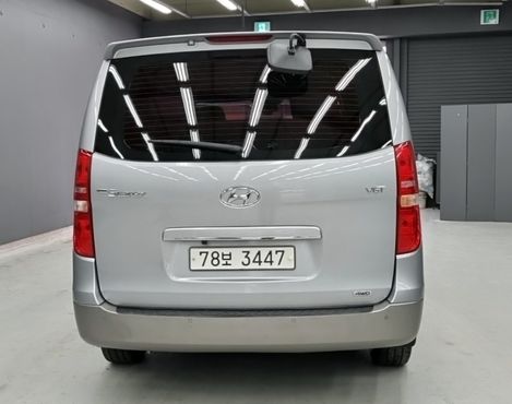 Hyundai Starex 4WD 12-Seater Wagon Modern Special — пробег 116 661 км — фото 4 из 5