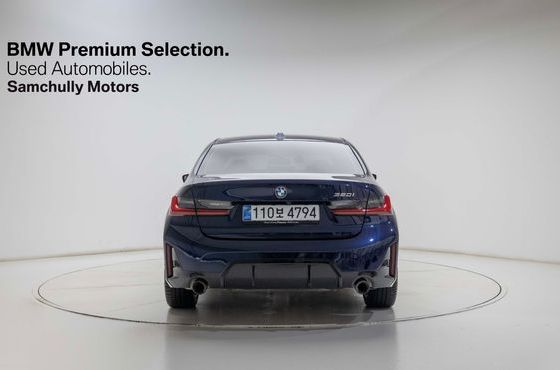 BMW 3-Series 320i M Sport — пробег 9 998 км — фото 3 из 5