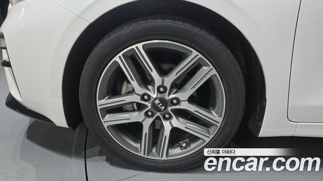 Kia K3 из Кореи Encar