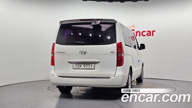 Hyundai Starex 11-Seater Wagon CVX Premium — пробег 99 935 км — фото 4 из 5
