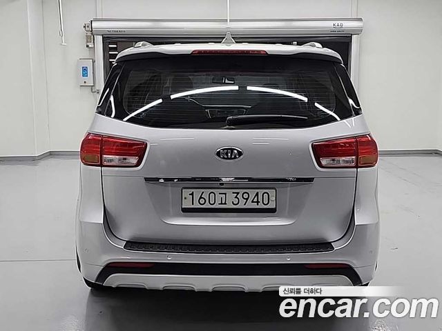 Kia Carnival Gasoline 9-seater Noblesse — пробег 113 207 км — фото 3 из 5