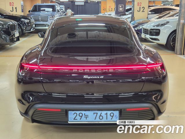 Porsche Taycan из Кореи Encar