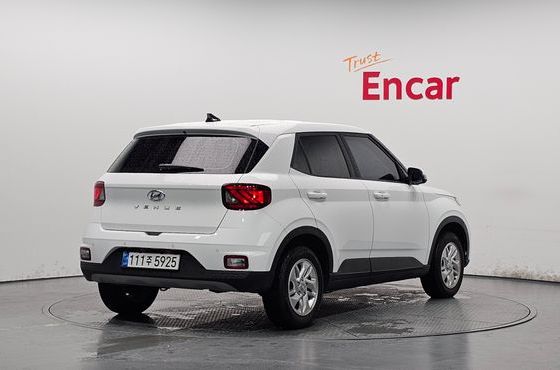 Hyundai Venue 1,6 Premium — пробег 9 274 км — фото 2 из 5