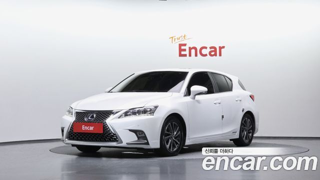 Lexus CT200h из Кореи Encar