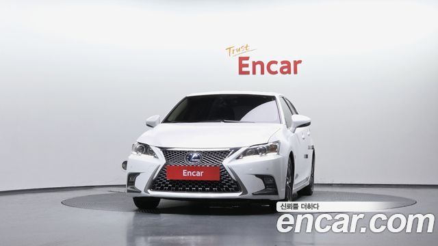 Lexus CT200h из Кореи Encar