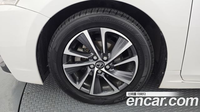 Lexus CT200h из Кореи Encar
