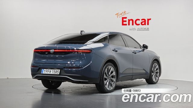Toyota Crown из Кореи Encar